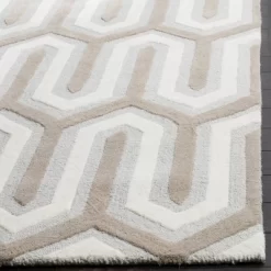 Aveline Rug - Safavieh