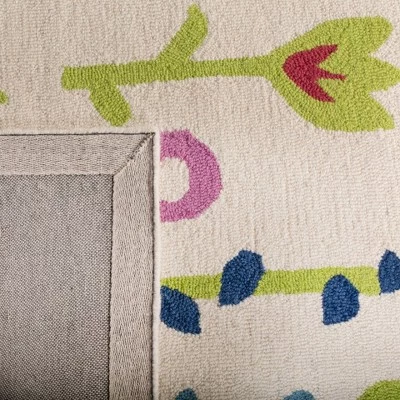 Safavieh Kids SFK918 Hand Tufted Area Rug - Safavieh 5 Safavieh Kids SFK918 Hand Tufted Area Rug - Safavieh - Image 3