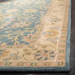 Aurora Floral Area Rug - Safavieh