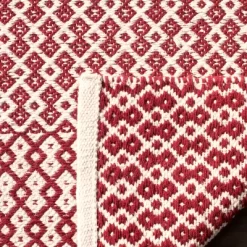 Bradbury Rug - Safavieh -Safavieh Store GUEST 468c857c 490c 4ddd 8b72 494567e4bbef