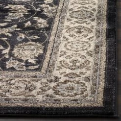 Lupe Floral Accent Rug - Safavieh