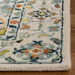 Ashley Medallion Tufted Accent Rug - Safavieh