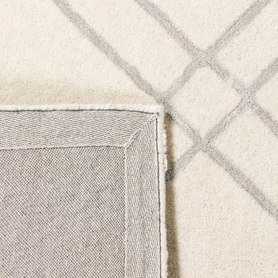 Himalaya HIM901 Hand Tufted Area Rug - Safavieh 5 Himalaya HIM901 Hand Tufted Area Rug - Safavieh - Image 3