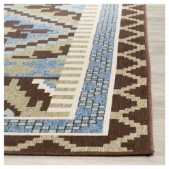 Saleem Indoor/Outdoor Rug - Safavieh