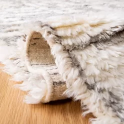 Manhattan MAN469 Hand Knotted Area Rug - Safavieh -Safavieh Store GUEST 8fb2d2b6 fddb 4788 a9ab 8e6d220545bc