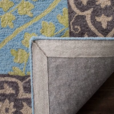 Mellisa Leaf Hooked Rug - Safavieh 5 Mellisa Leaf Hooked Rug - Safavieh - Image 3