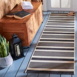 Safavieh Store 6 Courtyard CY6062 Indoor/Outdoor Area Rug - Safavieh
