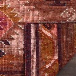 Cades Geometric Design Woven Area Rug - Safavieh -Safavieh Store GUEST bbd79288 871f 4fb7 8427 89d23e22d1f1