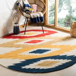 Holden Geometric Design Area Rug - Safavieh -Safavieh Store GUEST cd36e99b 8a08 489c bb73 c30f43c6fd8c