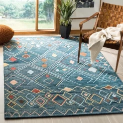 Edythe Geometric Hooked Rug - Safavieh -Safavieh Store GUEST de9e0004 0d3f 497d 83e5 71da1c9f5cb7