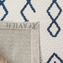 Nicolet Geometric Loomed Area Rug - Safavieh -Safavieh Store GUEST f182da5a fac9 46dc 8fbc 62d44b6243ee