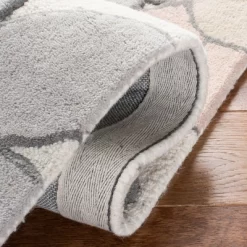 Safavieh Kids SFK923 Hand Tufted Area Rug - Safavieh -Safavieh Store GUEST f9949d6c b9e3 4f95 a0da 960a1d4efa38